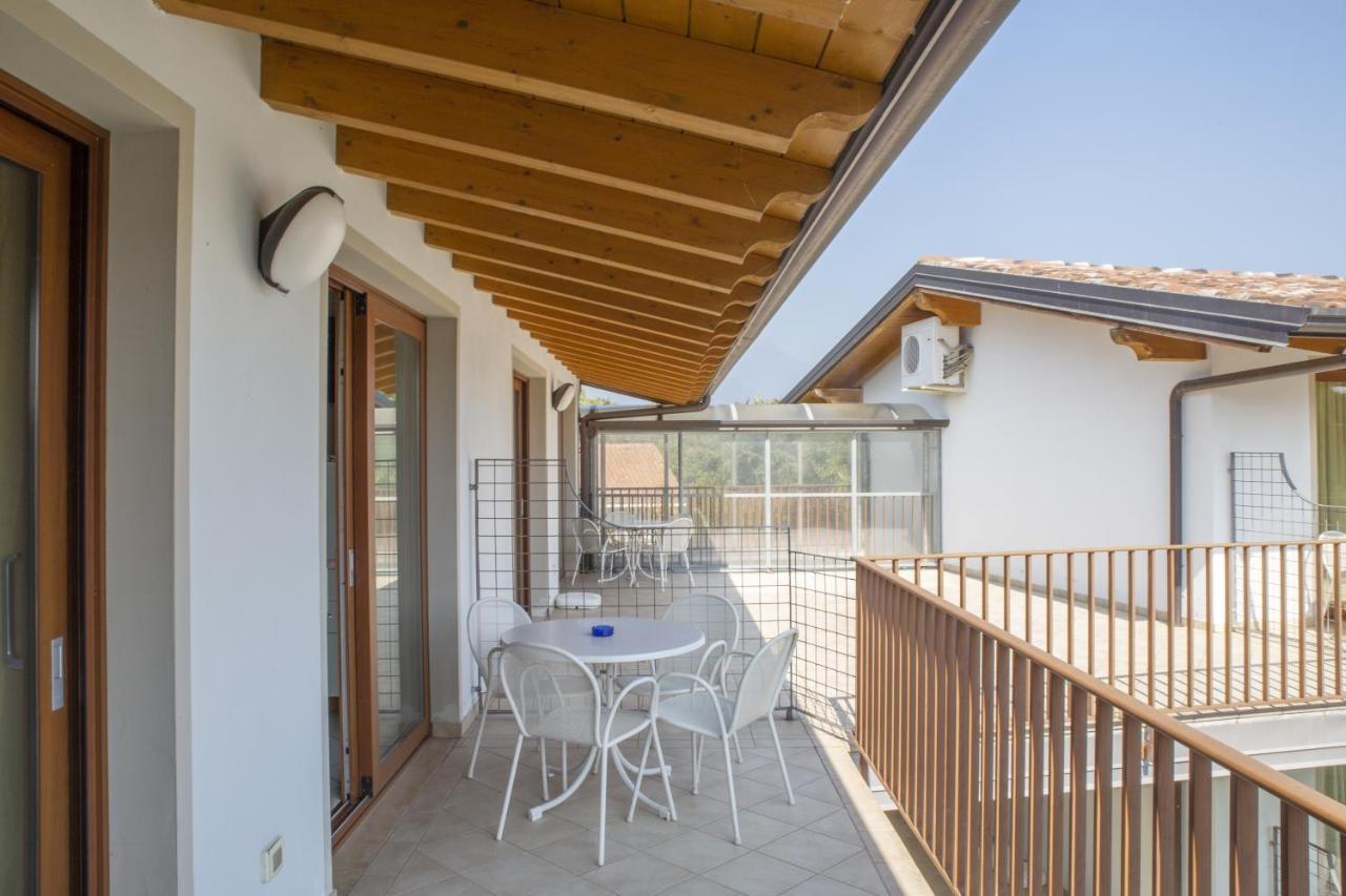 Residence Molino - Holiday Apartments Manerba del Garda Exterior photo